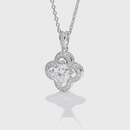 Four leaf clover diamond pendant